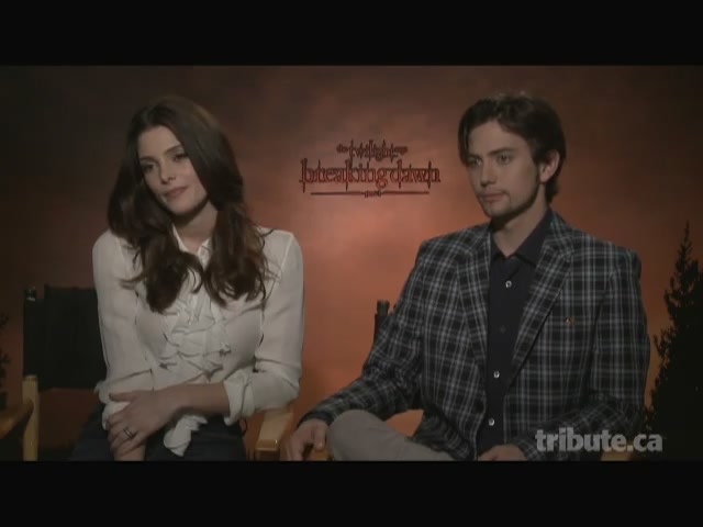 Ashley-Greene-dot-nl_BreakingDawnInterview-TributeMovies0077.jpg