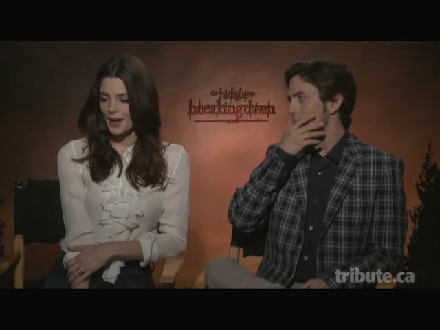 Ashley-Greene-dot-nl_BreakingDawnInterview-TributeMovies0086.jpg