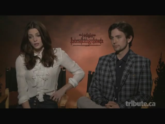 Ashley-Greene-dot-nl_BreakingDawnInterview-TributeMovies0115.jpg
