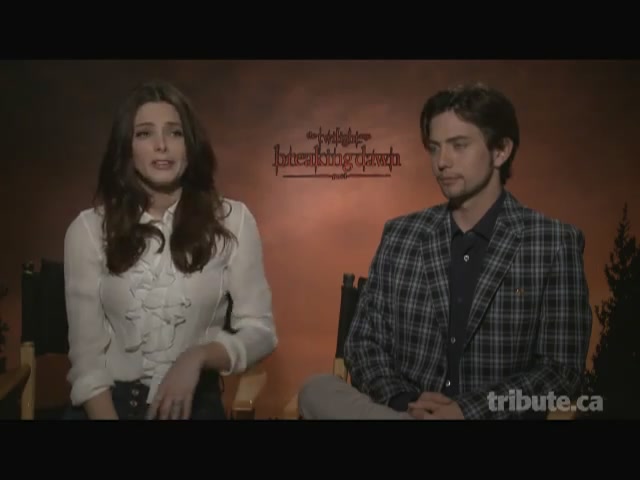 Ashley-Greene-dot-nl_BreakingDawnInterview-TributeMovies0119.jpg