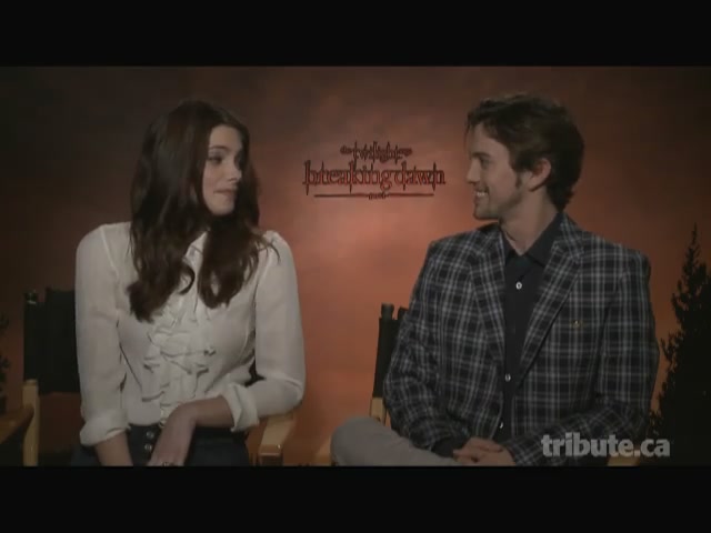 Ashley-Greene-dot-nl_BreakingDawnInterview-TributeMovies0134.jpg