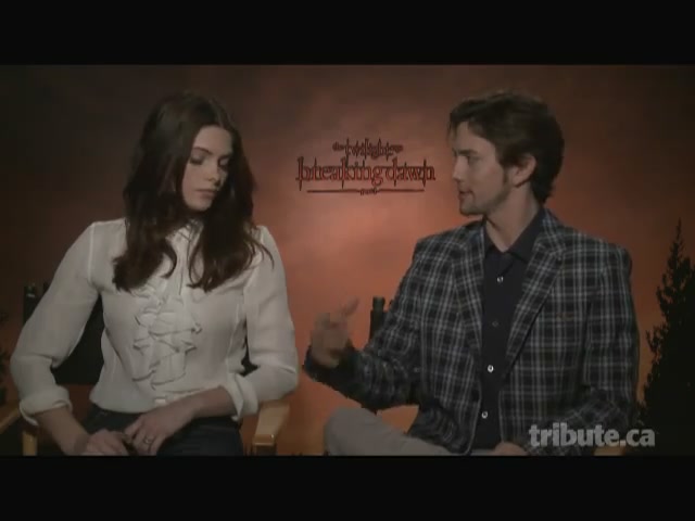 Ashley-Greene-dot-nl_BreakingDawnInterview-TributeMovies0155.jpg