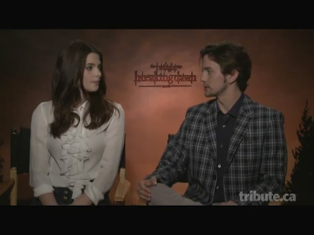 Ashley-Greene-dot-nl_BreakingDawnInterview-TributeMovies0176.jpg