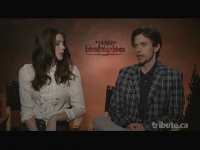 Ashley-Greene-dot-nl_BreakingDawnInterview-TributeMovies0021.jpg