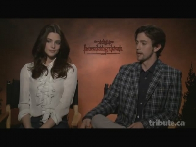 Ashley-Greene-dot-nl_BreakingDawnInterview-TributeMovies0045.jpg