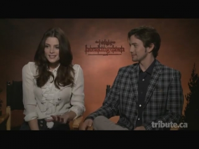 Ashley-Greene-dot-nl_BreakingDawnInterview-TributeMovies0058.jpg