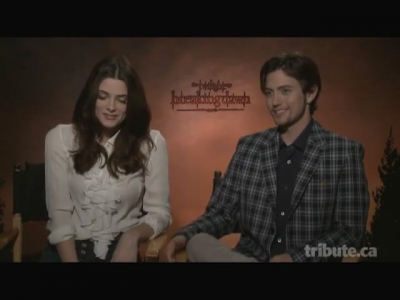 Ashley-Greene-dot-nl_BreakingDawnInterview-TributeMovies0060.jpg