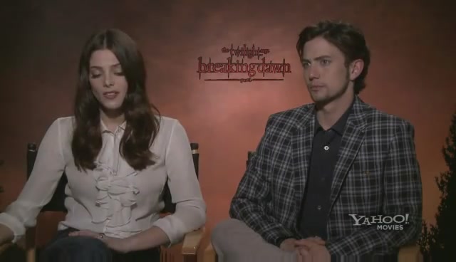 Ashley-Greene-dot-nl_BreakingDawnInterview-Yahoo0015.jpg