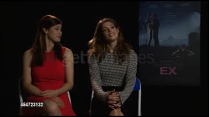 Ashley-Greene-dot-nl_BuryingTheEx-GettyImages-interview0015.jpg