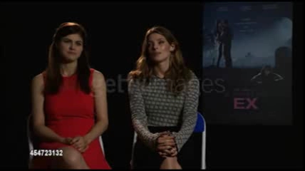 Ashley-Greene-dot-nl_BuryingTheEx-GettyImages-interview0036.jpg
