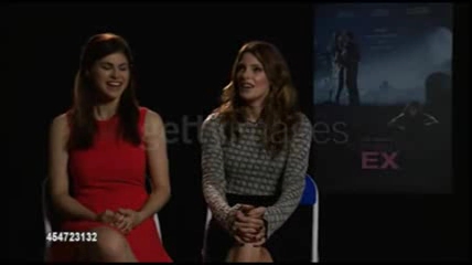 Ashley-Greene-dot-nl_BuryingTheEx-GettyImages-interview0038.jpg