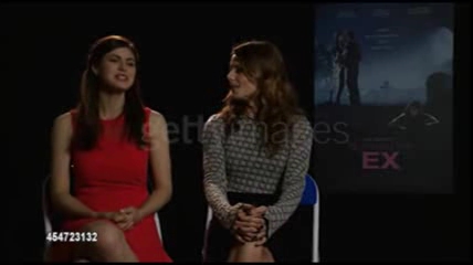 Ashley-Greene-dot-nl_BuryingTheEx-GettyImages-interview0039.jpg