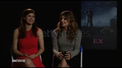 Ashley-Greene-dot-nl_BuryingTheEx-GettyImages-interview0057.jpg