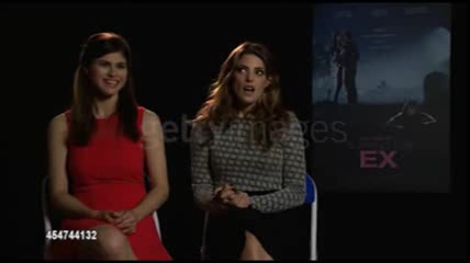 Ashley-Greene-dot-nl_BuryingTheEx-GettyImages-interview0112.jpg