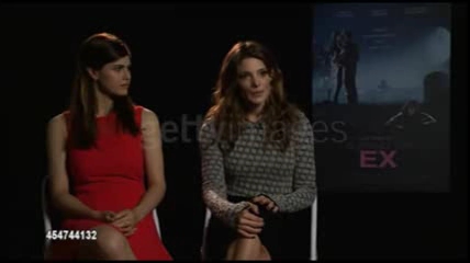 Ashley-Greene-dot-nl_BuryingTheEx-GettyImages-interview0127.jpg