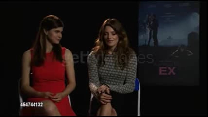 Ashley-Greene-dot-nl_BuryingTheEx-GettyImages-interview0144.jpg