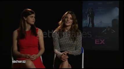 Ashley-Greene-dot-nl_BuryingTheEx-GettyImages-interview0152.jpg