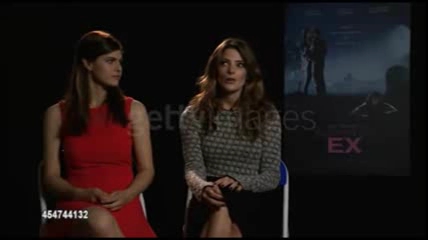 Ashley-Greene-dot-nl_BuryingTheEx-GettyImages-interview0153.jpg