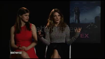 Ashley-Greene-dot-nl_BuryingTheEx-GettyImages-interview0186.jpg