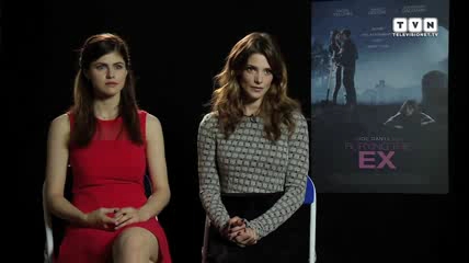 Ashley-Greene-dot-nl_BuryingTheEx-televisionet-interview0006.jpg