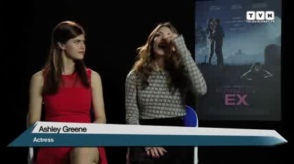 Ashley-Greene-dot-nl_BuryingTheEx-televisionet-interview0012.jpg