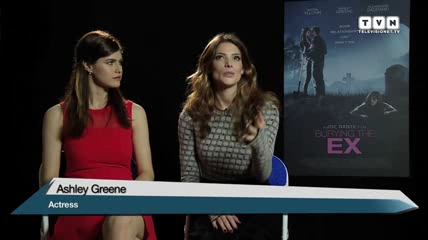 Ashley-Greene-dot-nl_BuryingTheEx-televisionet-interview0015.jpg