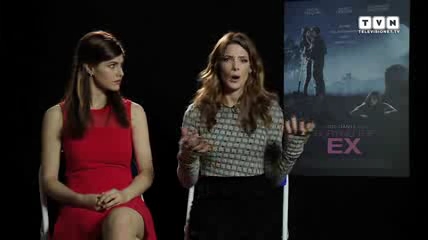 Ashley-Greene-dot-nl_BuryingTheEx-televisionet-interview0023.jpg