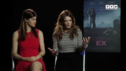 Ashley-Greene-dot-nl_BuryingTheEx-televisionet-interview0024.jpg