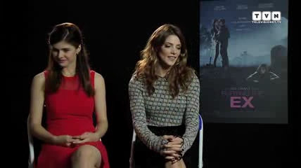 Ashley-Greene-dot-nl_BuryingTheEx-televisionet-interview0078.jpg