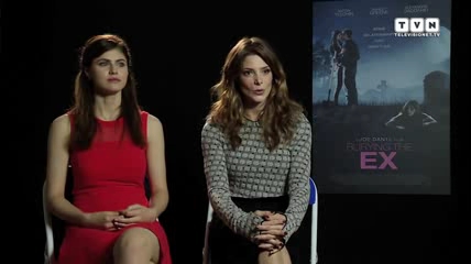 Ashley-Greene-dot-nl_BuryingTheEx-televisionet-interview0081.jpg