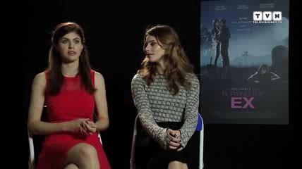 Ashley-Greene-dot-nl_BuryingTheEx-televisionet-interview0157.jpg