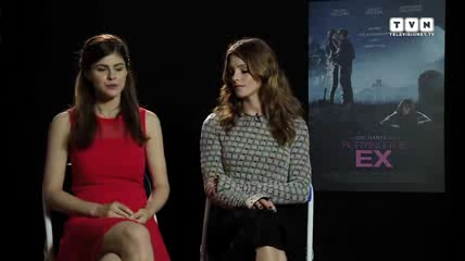 Ashley-Greene-dot-nl_BuryingTheEx-televisionet-interview0164.jpg
