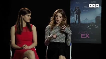 Ashley-Greene-dot-nl_BuryingTheEx-televisionet-interview0204.jpg