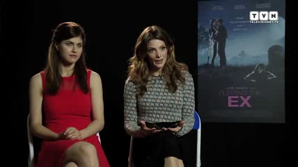 Ashley-Greene-dot-nl_BuryingTheEx-televisionet-interview0210.jpg