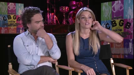 ashley-greene-dot-nl_CGBG-interviews-ClevverNews0057.jpg
