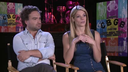 ashley-greene-dot-nl_CGBG-interviews-ClevverNews0078.jpg