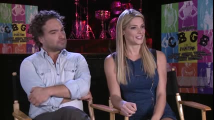 ashley-greene-dot-nl_CGBG-interviews-ClevverNews0169.jpg