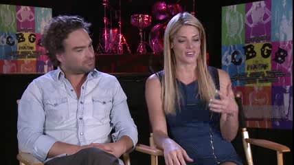 ashley-greene-dot-nl_CGBG-interviews-ClevverNews0209.jpg