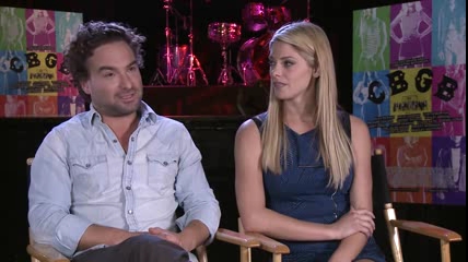 ashley-greene-dot-nl_CGBG-interviews-ClevverNews0222.jpg