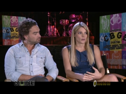 ashley-greene-dot-nl_CGBG-interviews-Collider0023.jpg