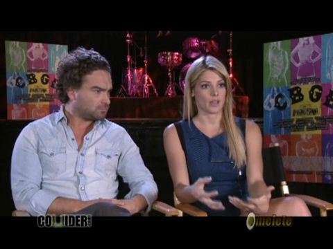 ashley-greene-dot-nl_CGBG-interviews-Collider0069.jpg