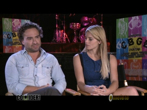 ashley-greene-dot-nl_CGBG-interviews-Collider0106.jpg