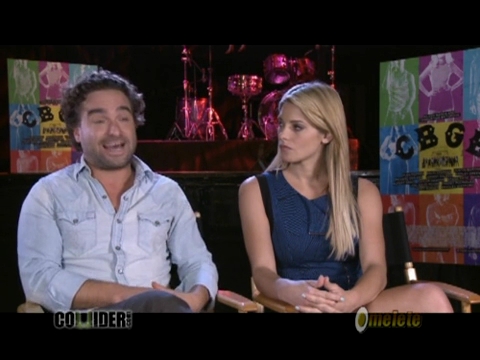 ashley-greene-dot-nl_CGBG-interviews-Collider0108.jpg