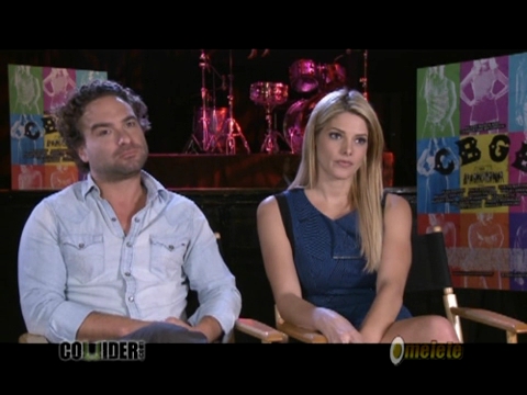 ashley-greene-dot-nl_CGBG-interviews-Collider0124.jpg