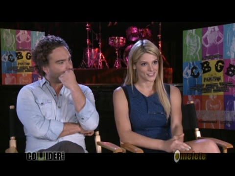 ashley-greene-dot-nl_CGBG-interviews-Collider0225.jpg