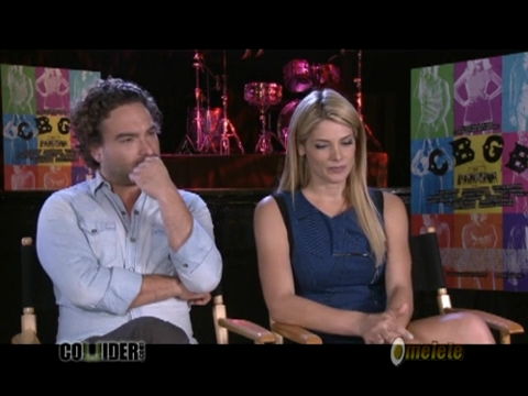 ashley-greene-dot-nl_CGBG-interviews-Collider0226.jpg