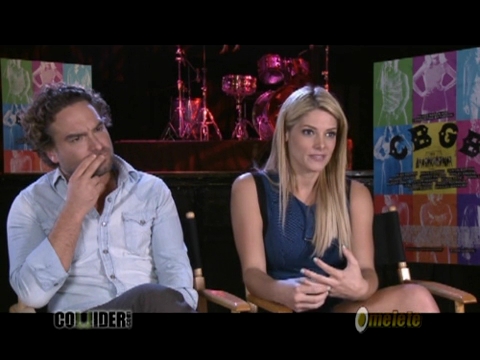 ashley-greene-dot-nl_CGBG-interviews-Collider0348.jpg