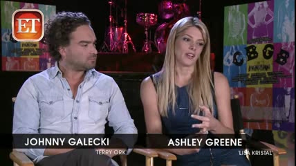 ashley-greene-dot-nl_CGBG-interviews-ETOnline0004.jpg