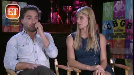 ashley-greene-dot-nl_CGBG-interviews-ETOnline0091.jpg