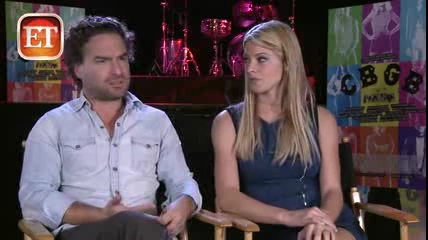 ashley-greene-dot-nl_CGBG-interviews-ETOnline0094.jpg
